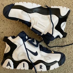 Nike Air Barrage